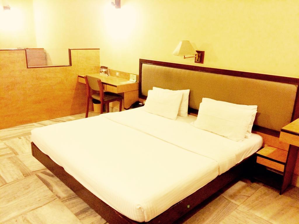 Hotel Harsha Hyderabad Exterior foto