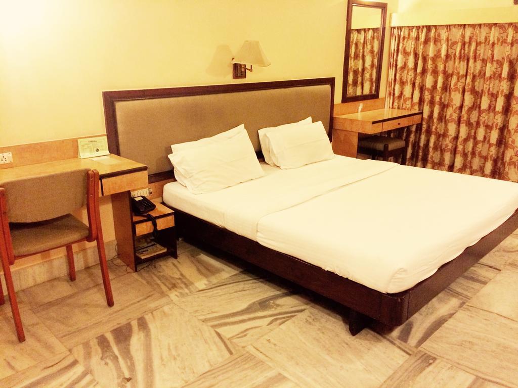 Hotel Harsha Hyderabad Exterior foto