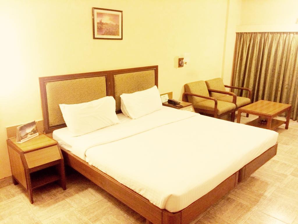 Hotel Harsha Hyderabad Exterior foto